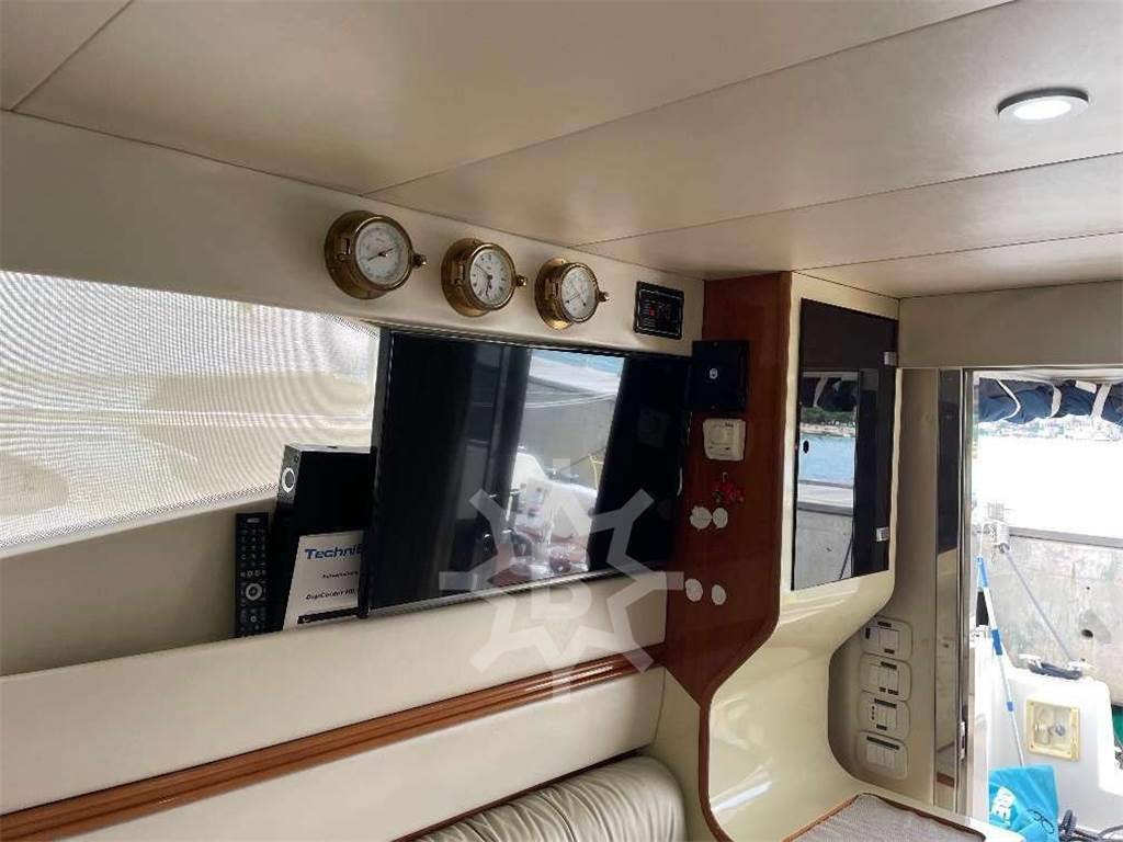 Azimut Az 43