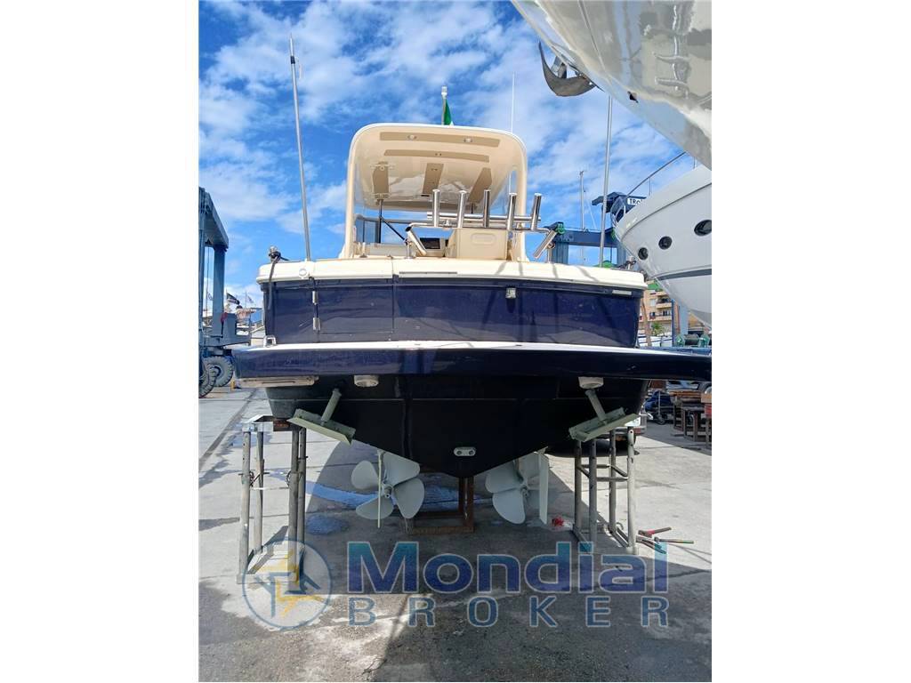Cayman 30 walkround