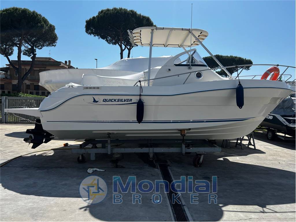 Quicksilver 750 commander