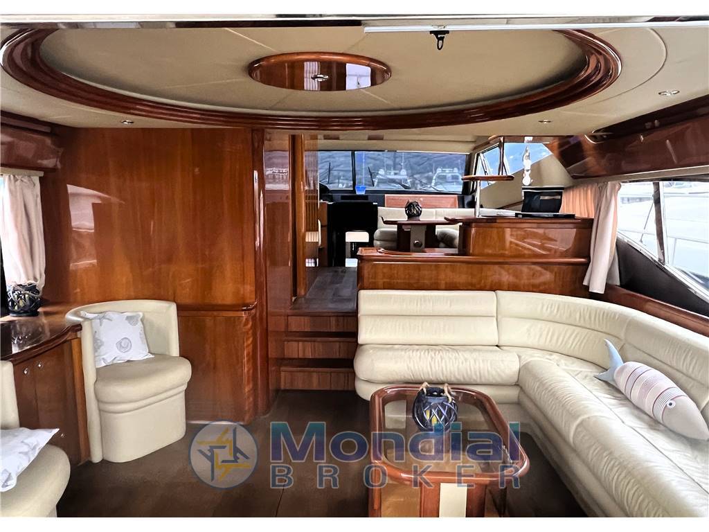 Ferretti 680 fly