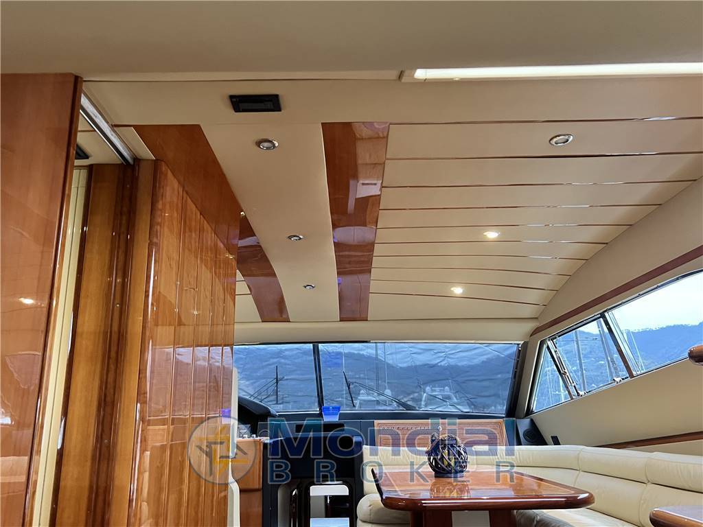 Ferretti 680 fly