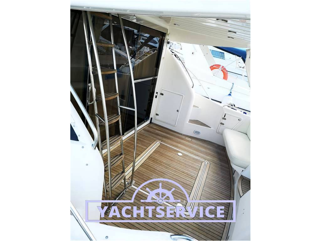 Fairline Squadron 43 fly