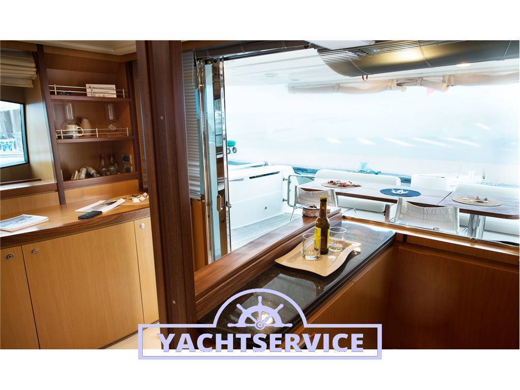 Ferretti 630