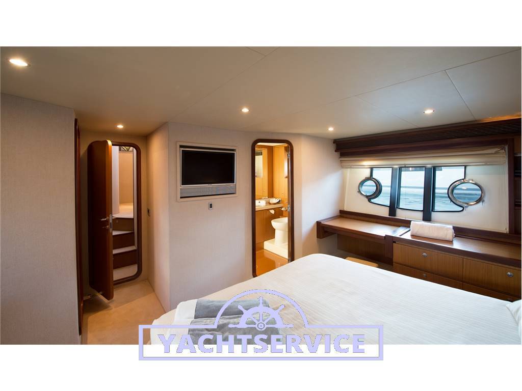 Ferretti 630