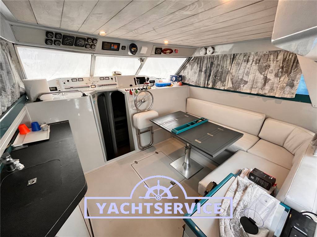 Ferretti 34 fisherman