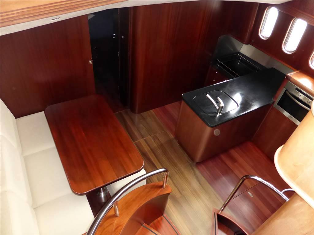 Pacific shipyard Prestige 170