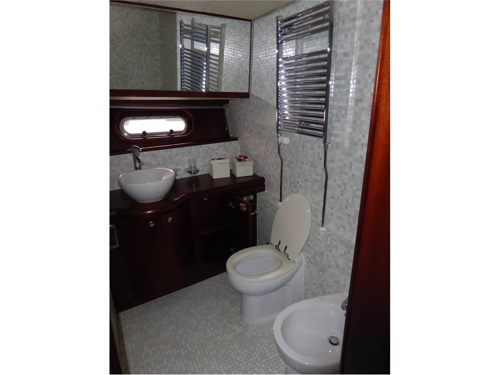 Pacific shipyard Prestige 170