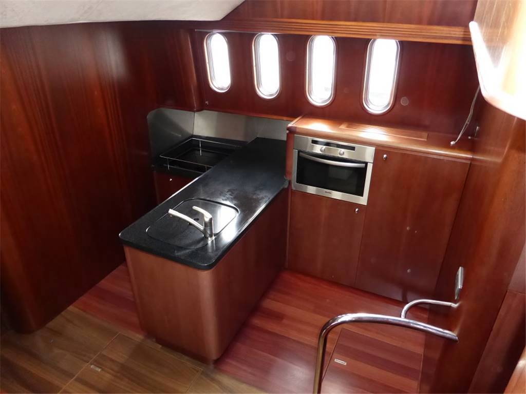 Pacific shipyard Prestige 170