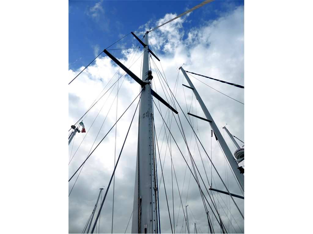 Hallberg rassy 42 ketch