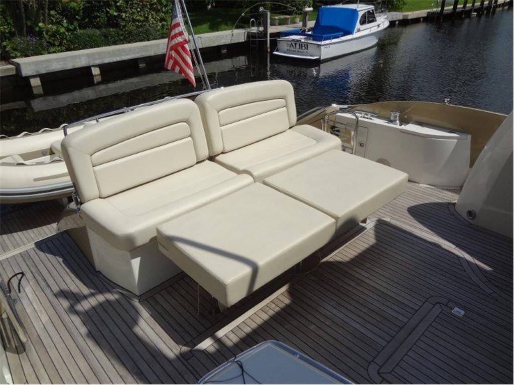Sunseeker Predator 52