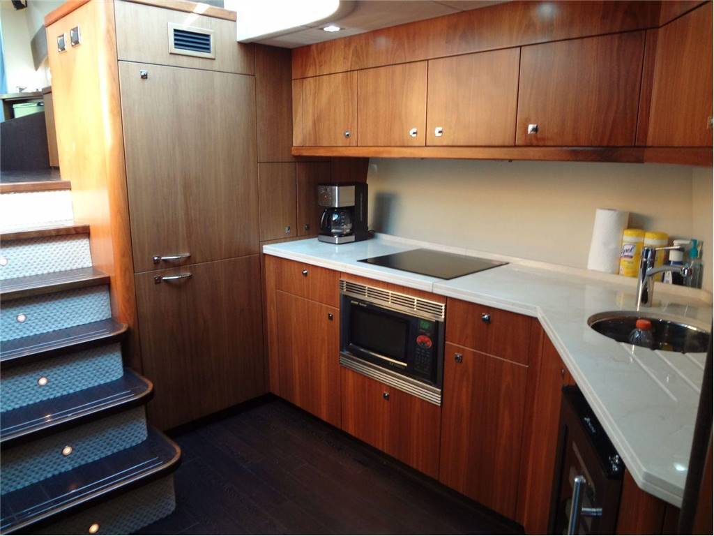 Sunseeker Predator 52