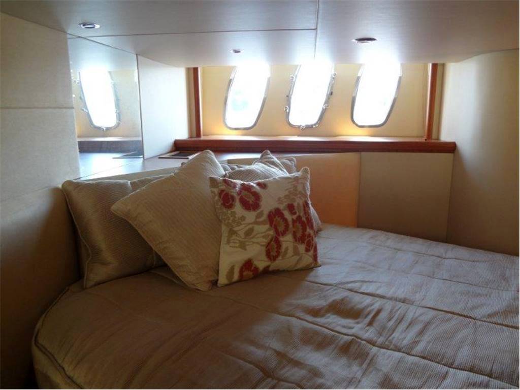 Sunseeker Predator 52