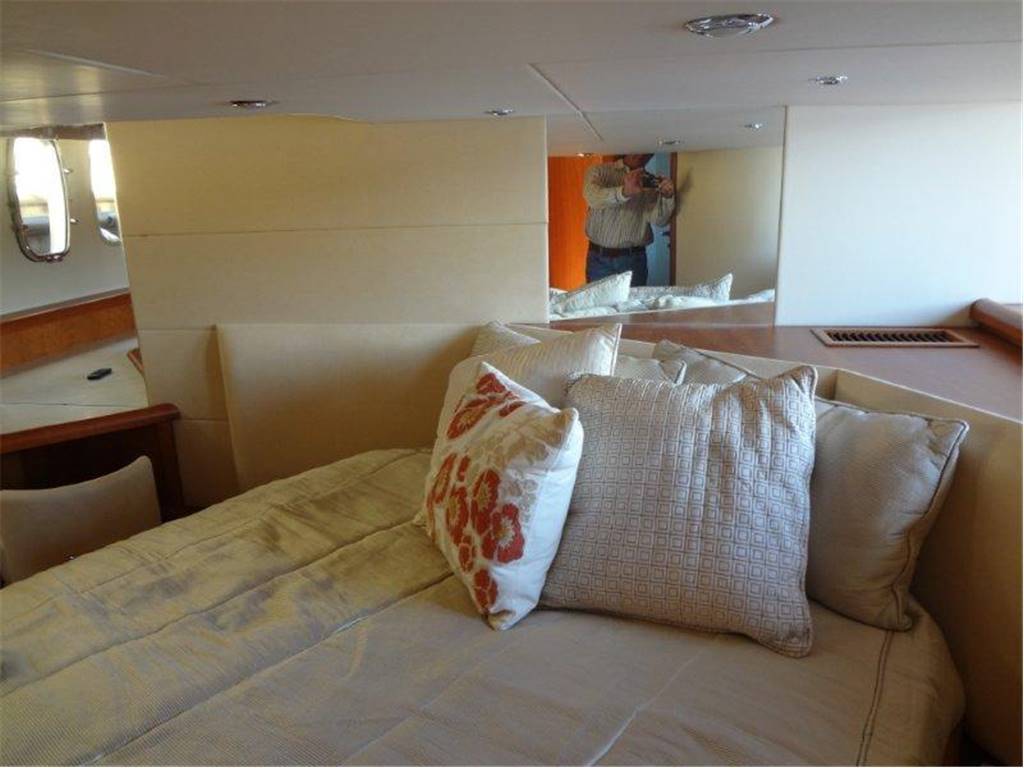 Sunseeker Predator 52