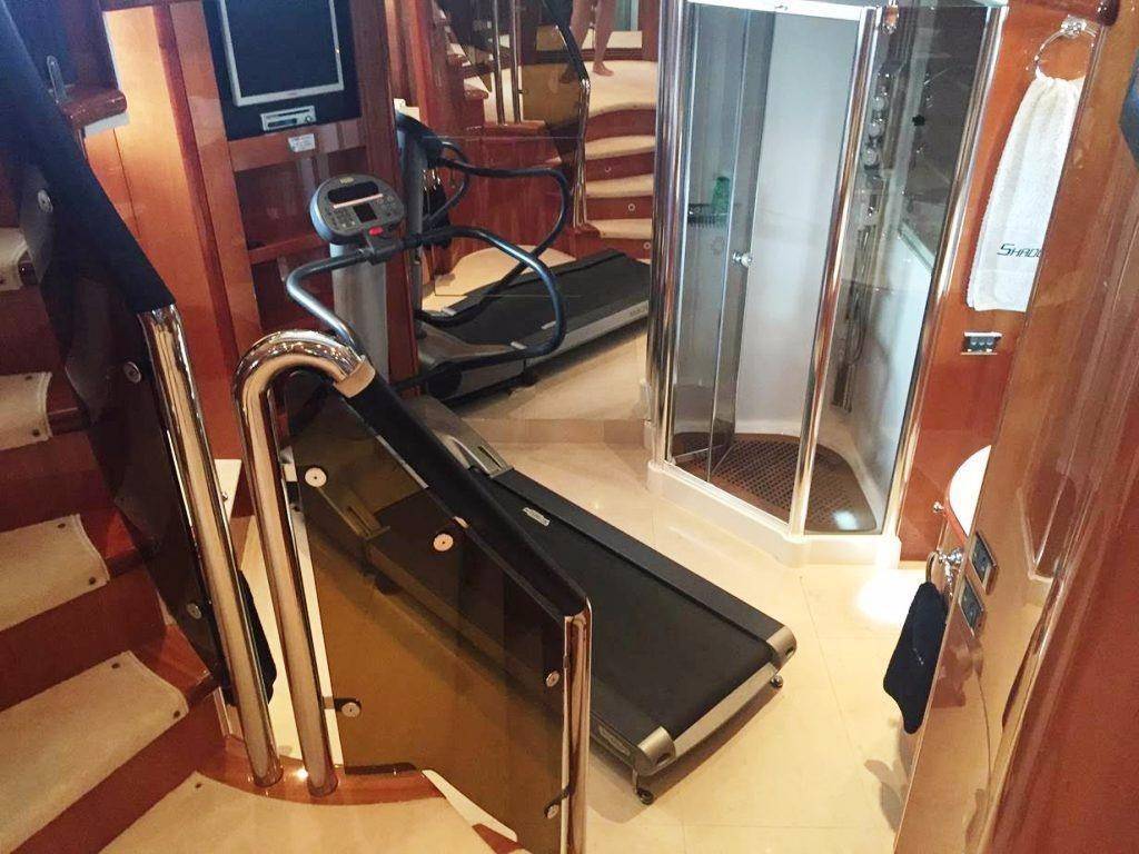 Sunseeker 105 motor yacht