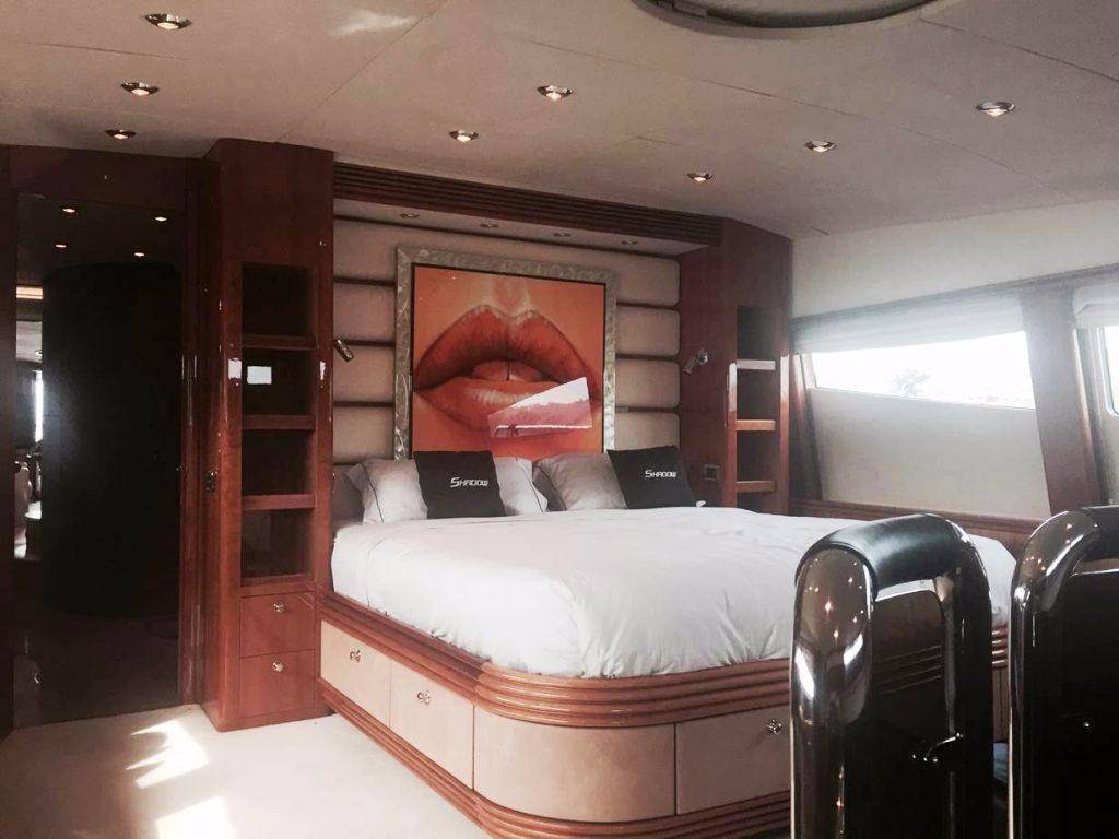Sunseeker 105 motor yacht