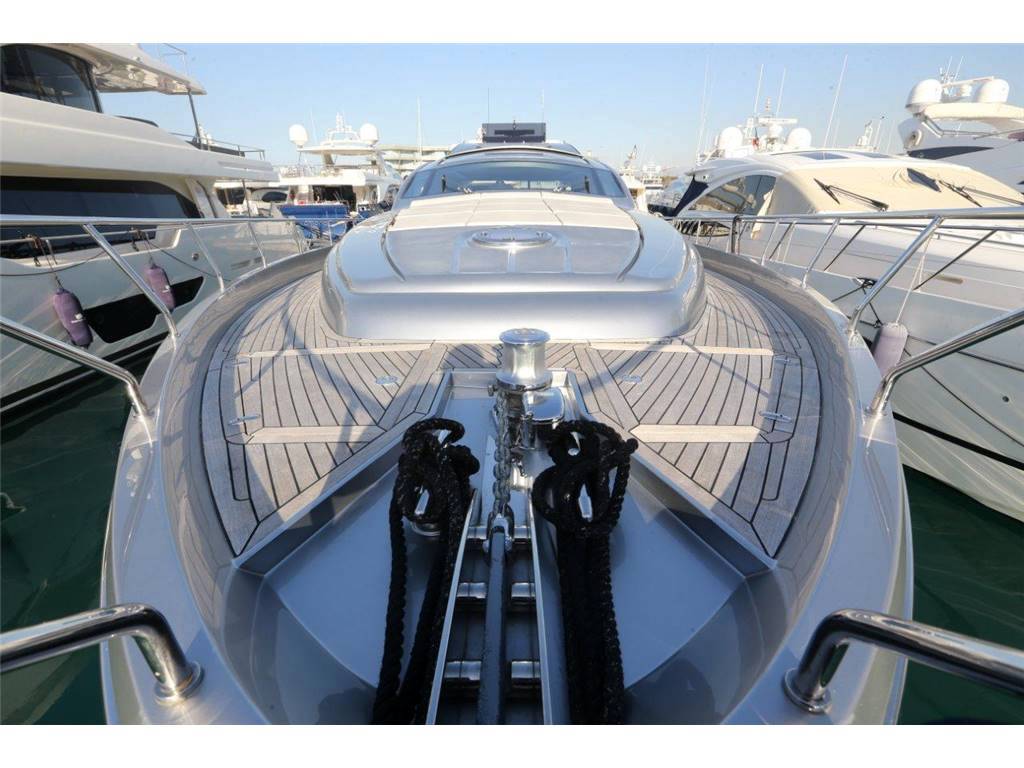 Pershing 74