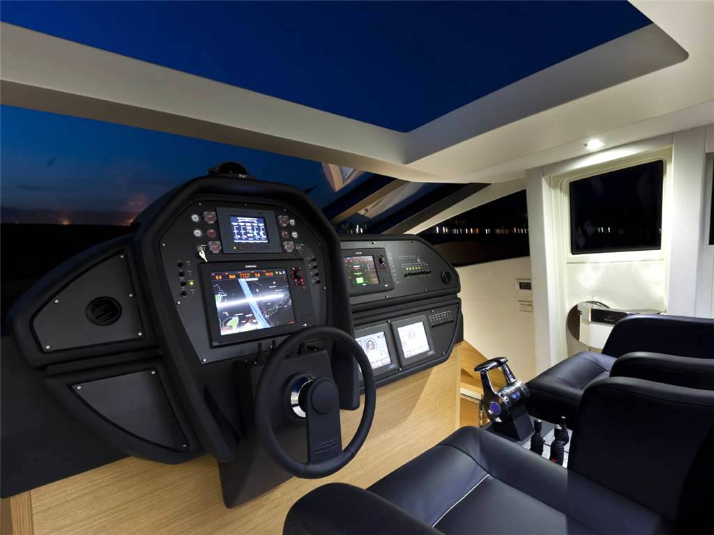 Pershing 74