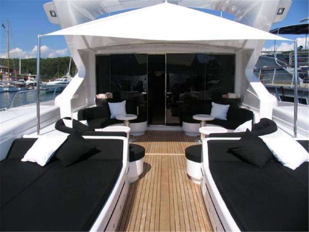 Mangusta 108