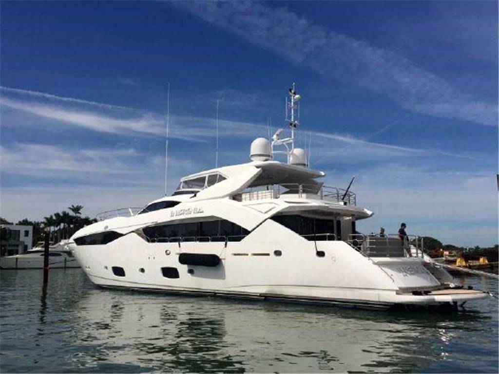 Sunseeker 115 sport yacht