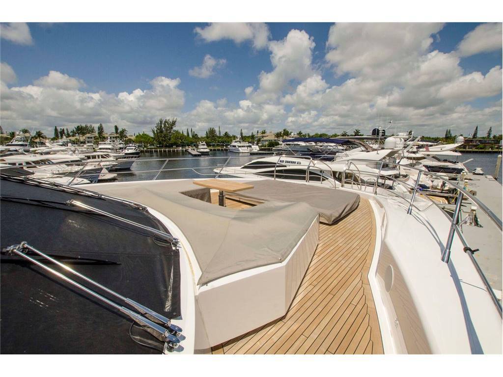 Sunseeker 115 sport yacht
