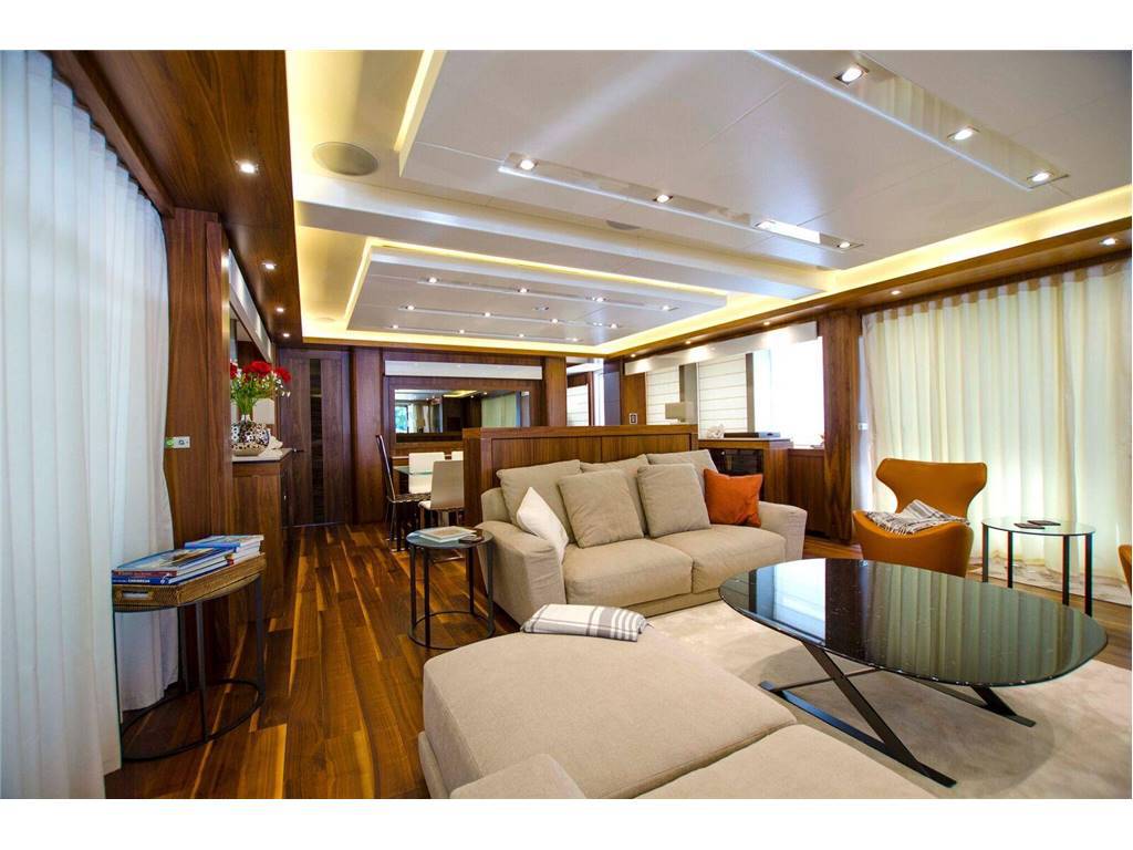 Sunseeker 115 sport yacht
