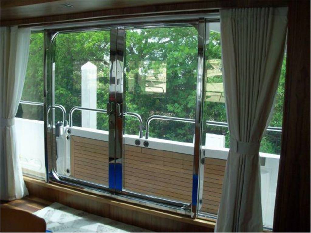 Sunseeker 115 sport yacht