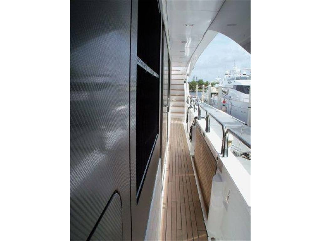 Sunseeker 115 sport yacht