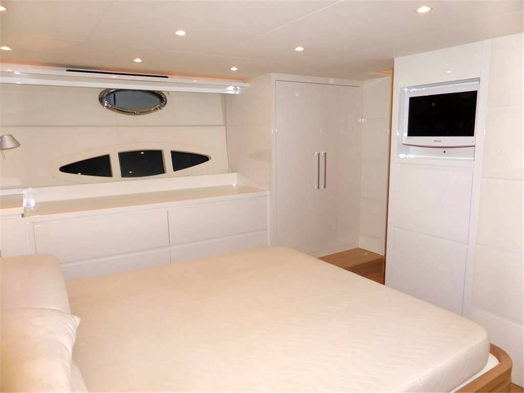 Uniesse 65 sport