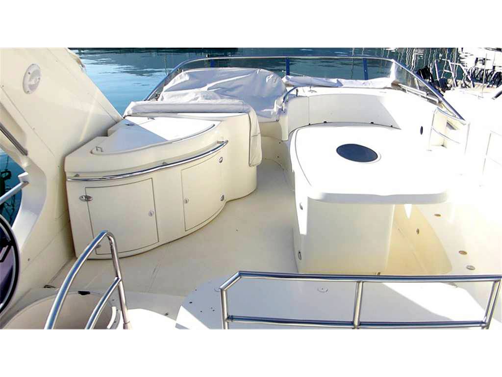 Azimut 62 fly
