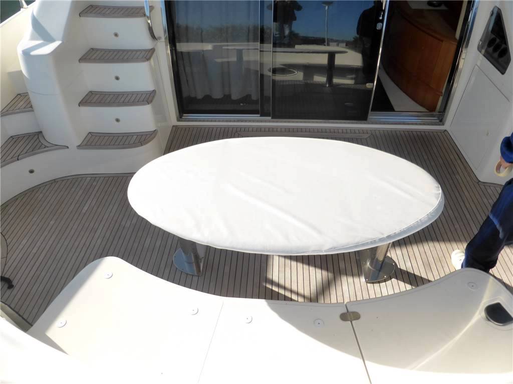 Azimut 62 fly
