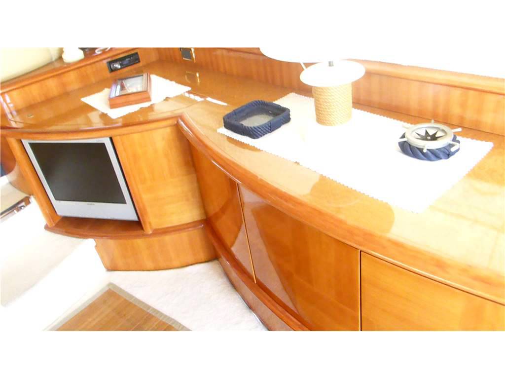 Azimut 62 fly