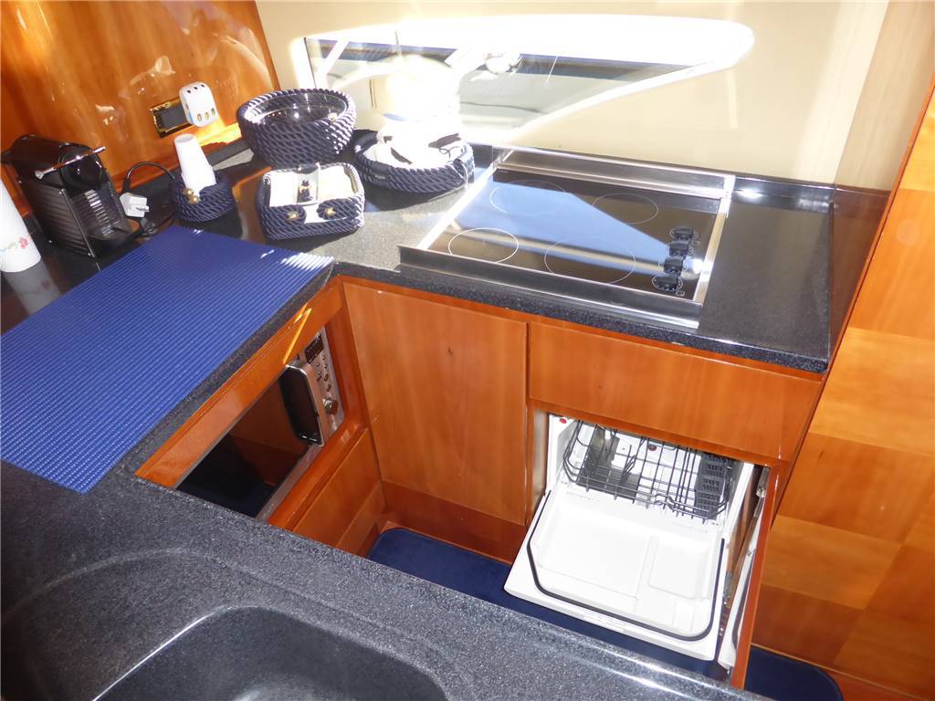 Azimut 62 fly