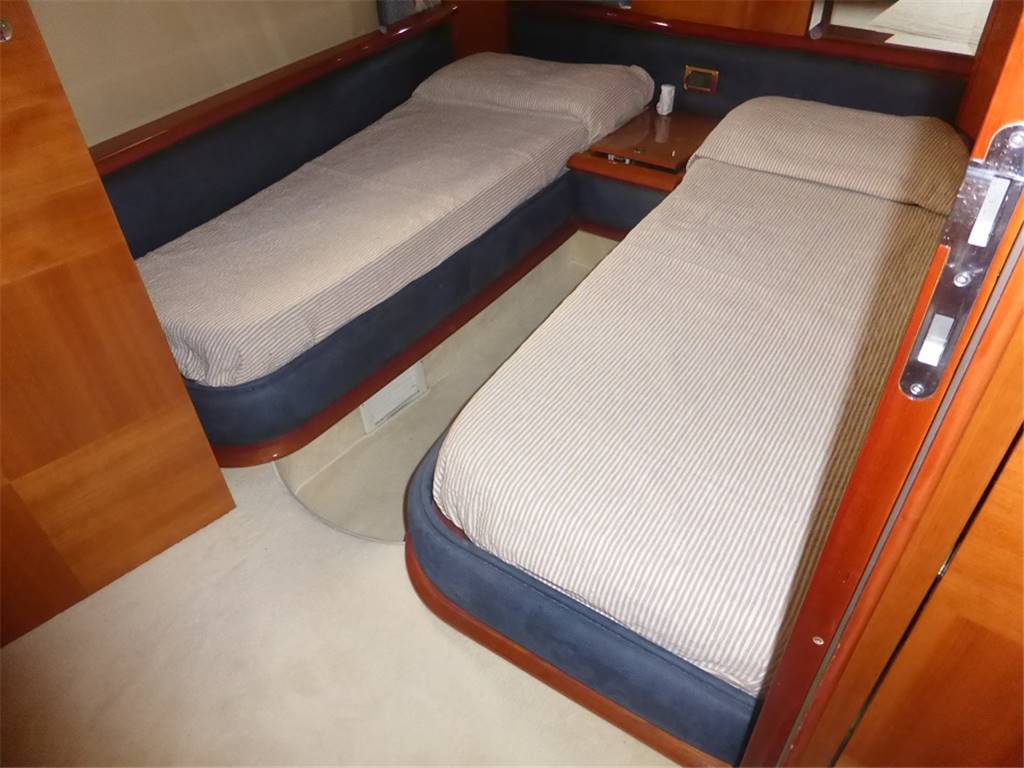 Azimut 62 fly