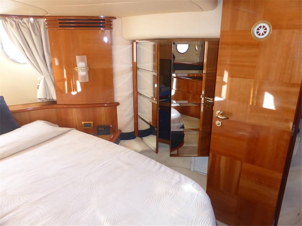 Azimut 62 fly