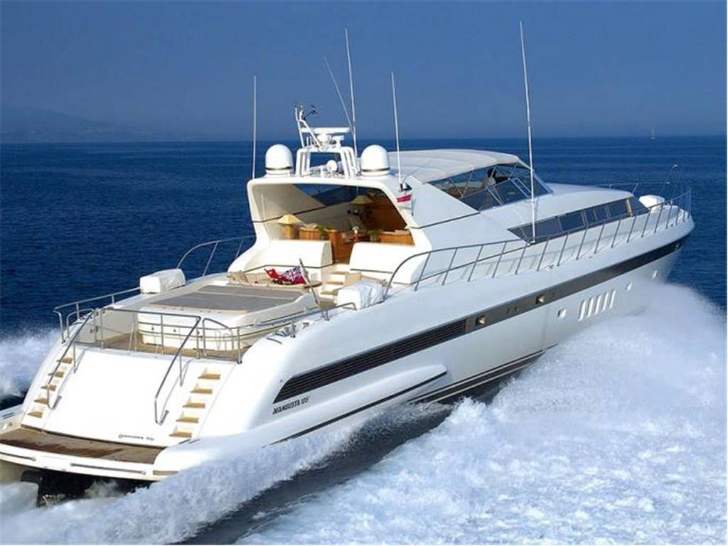 Overmarine Mangusta 105