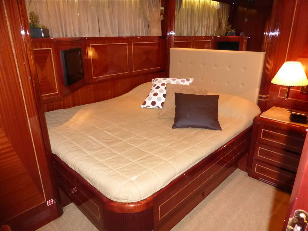 Overmarine Mangusta 105