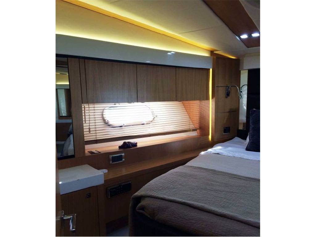 Sunseeker 64 predator