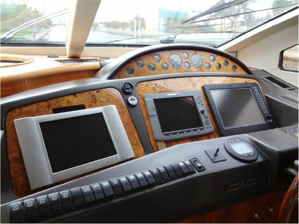 Sunseeker 94 yacht