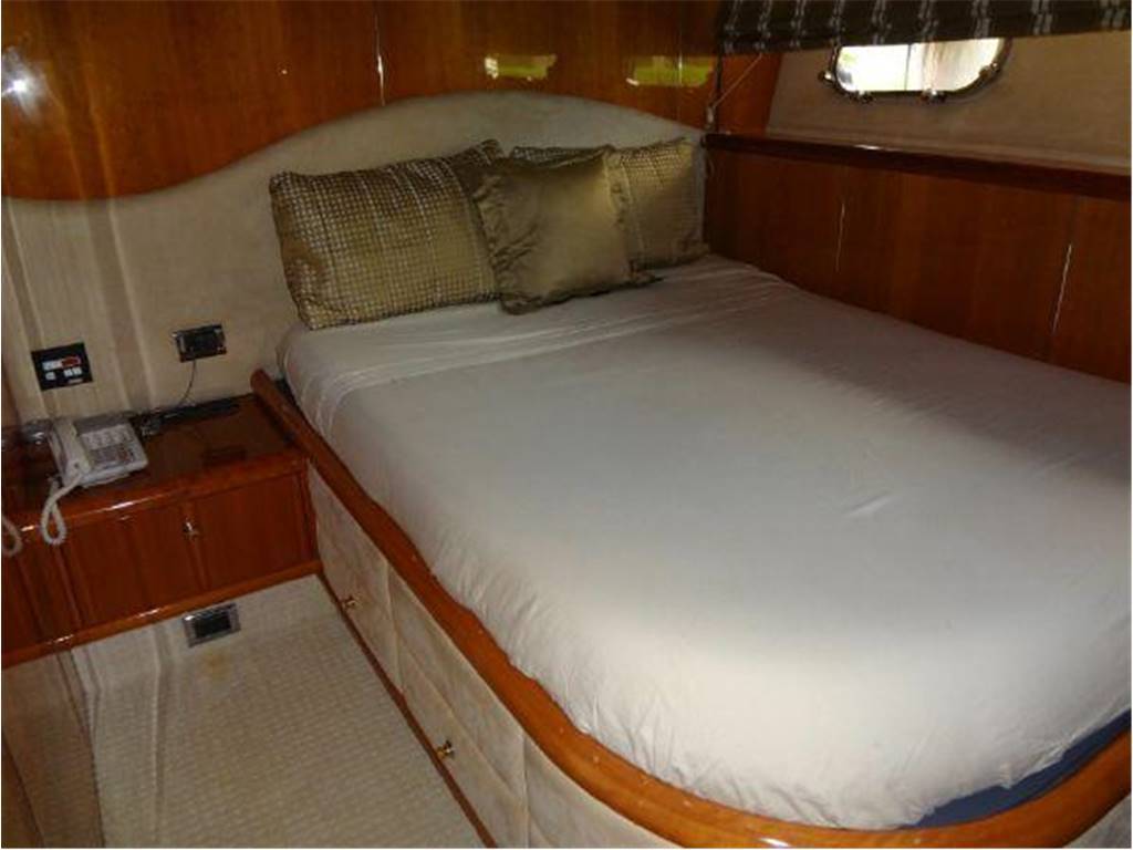 Sunseeker 94 yacht