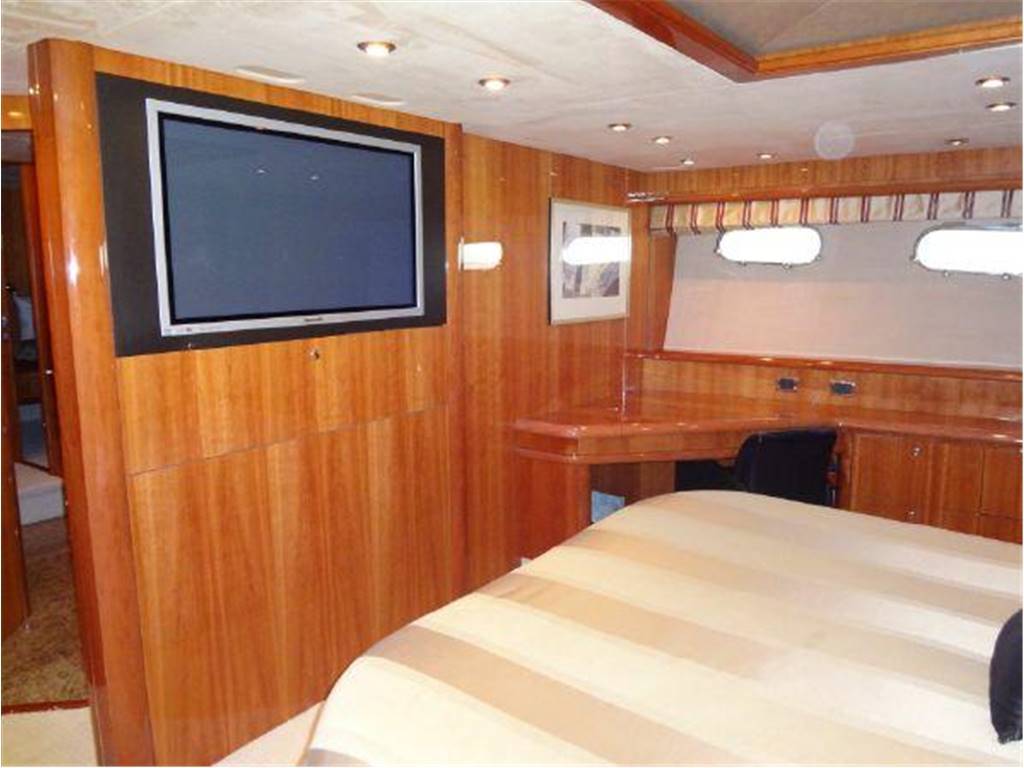 Sunseeker 94 yacht