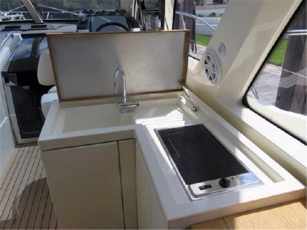 Azimut Atlantis 54