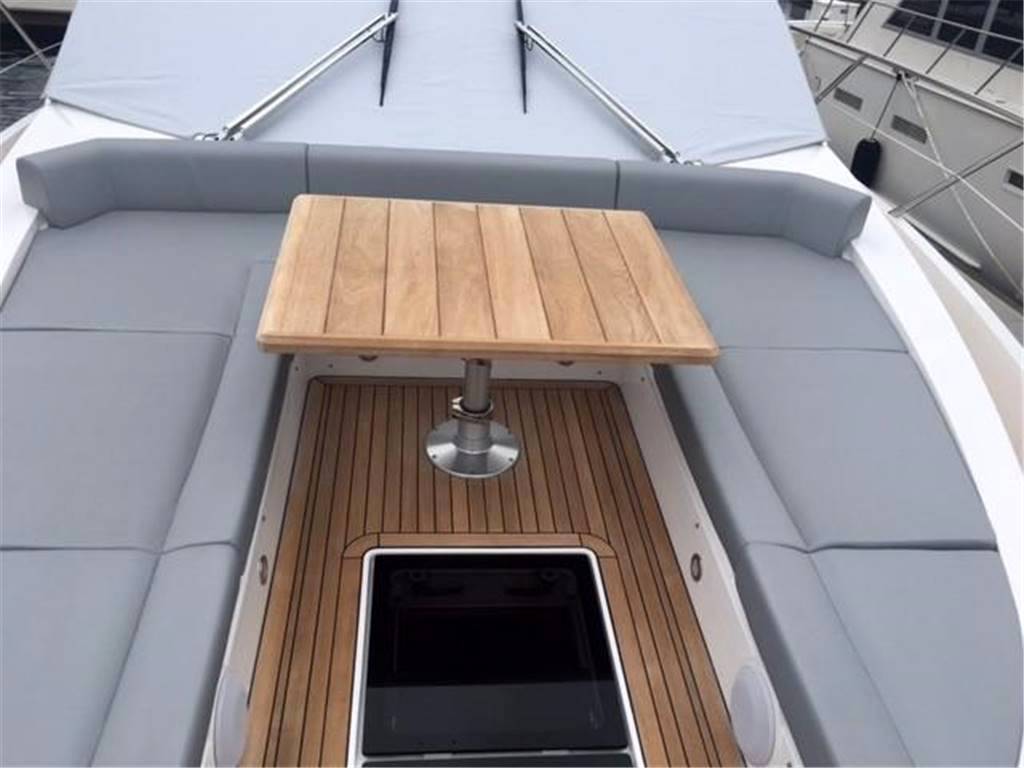 Sunseeker 52 manhattan