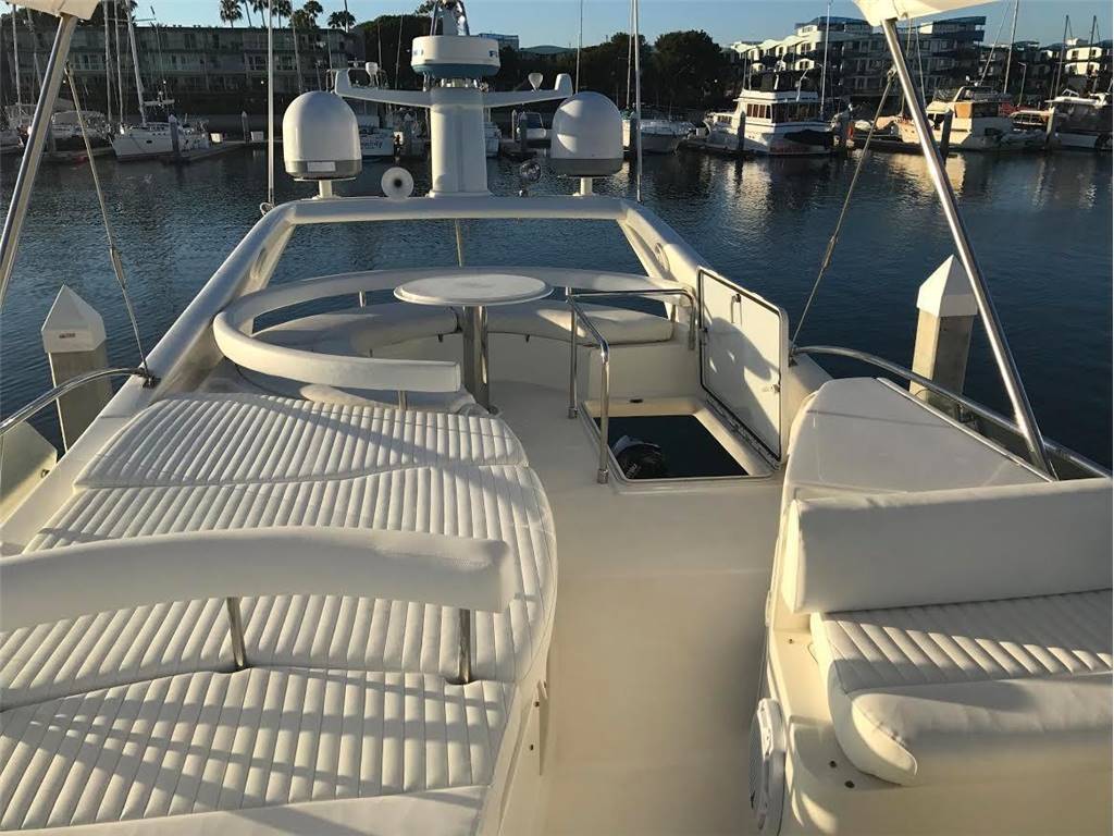 Ferretti 530