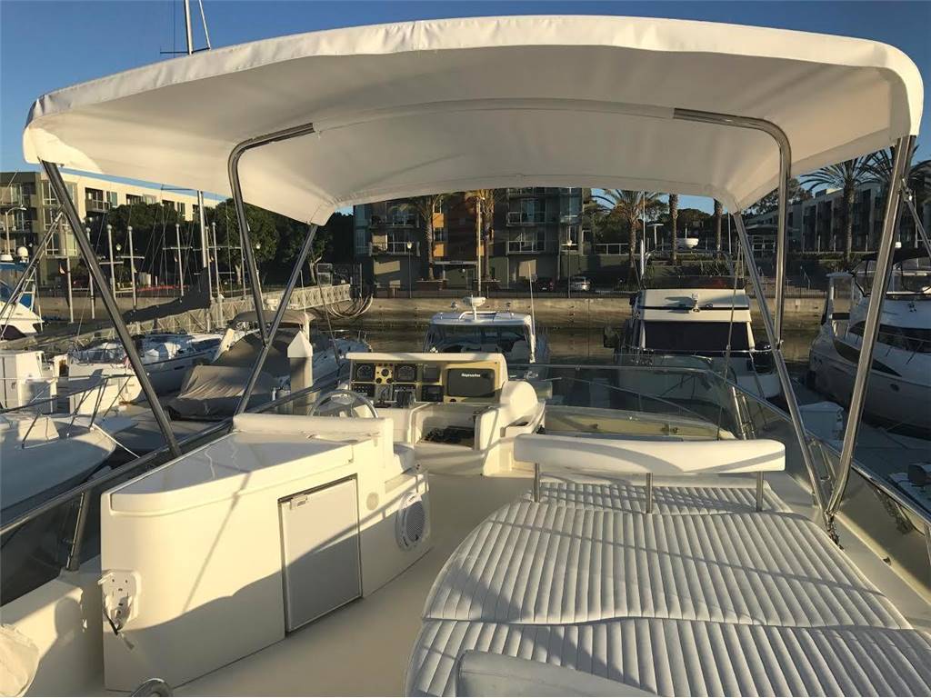 Ferretti 530