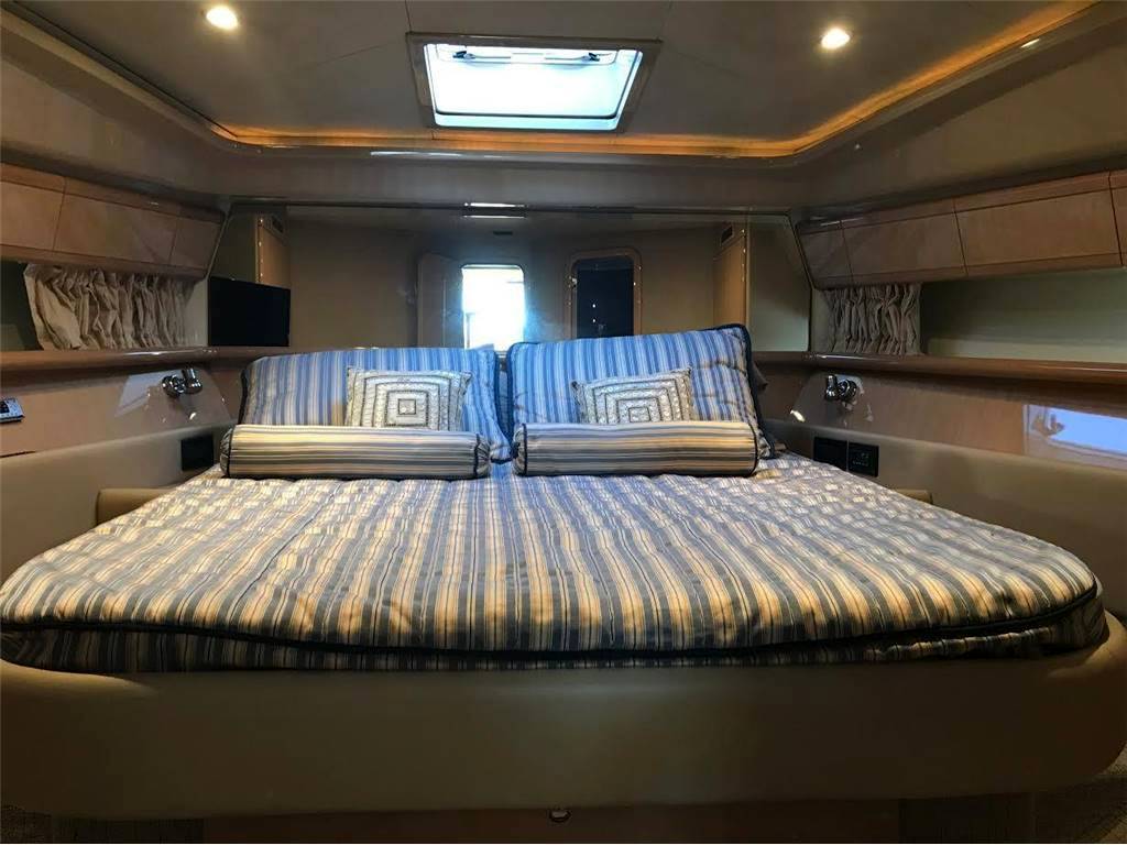 Ferretti 530