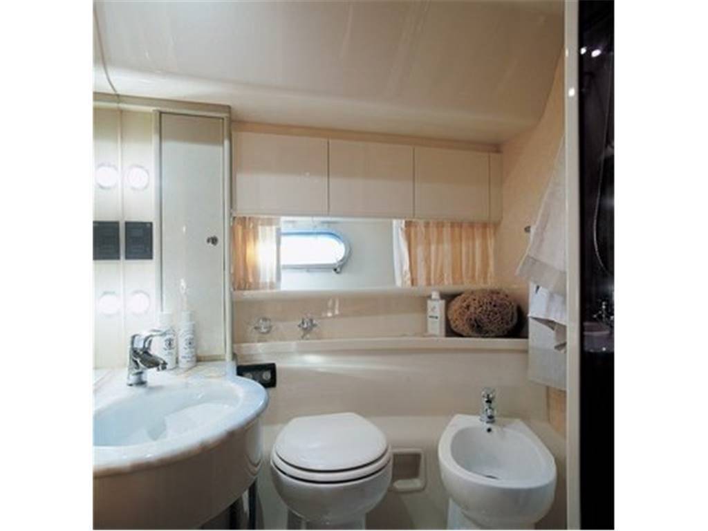 Ferretti 530