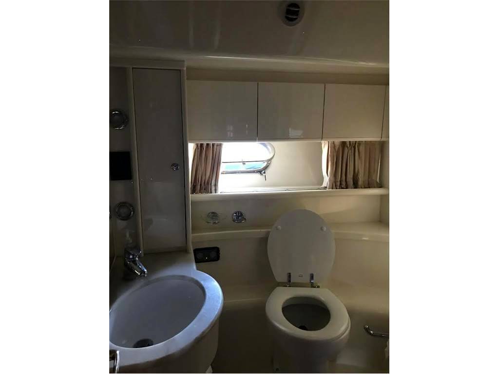 Ferretti 530