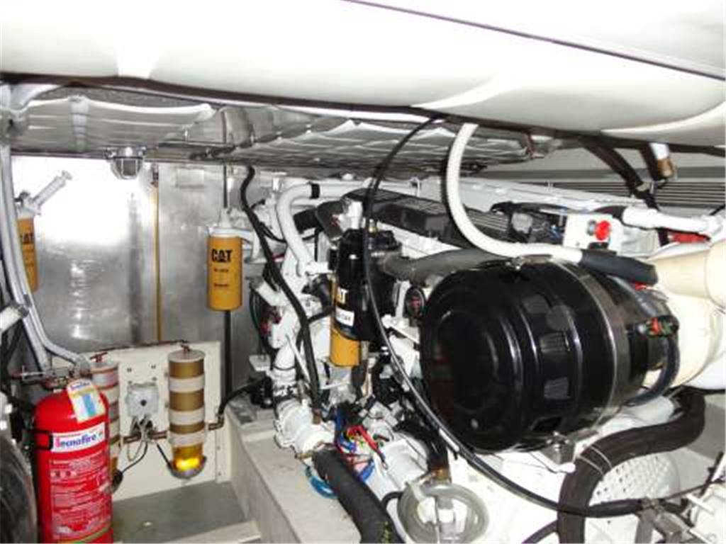 Ferretti 530