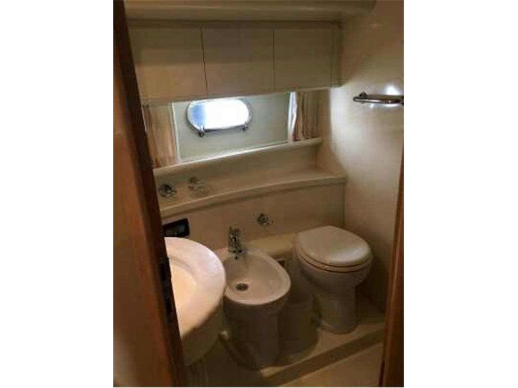 Ferretti 530