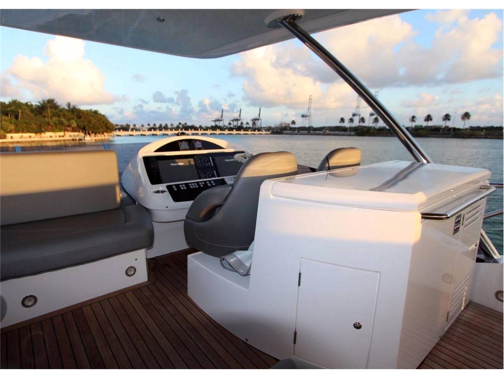 Sunseeker 65 manhattan